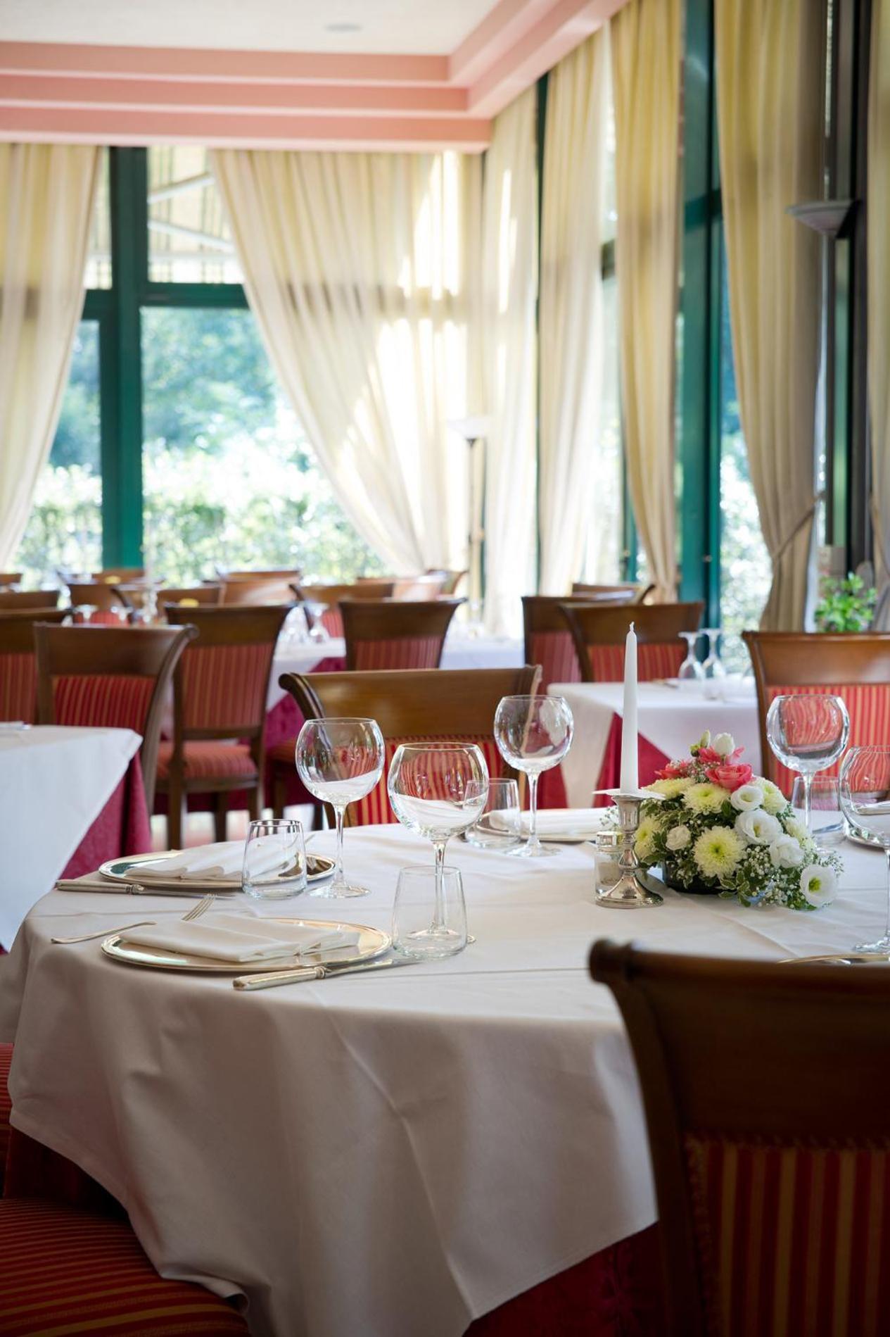 Villa Pace Park Hotel Bolognese Preganziol Restaurant photo